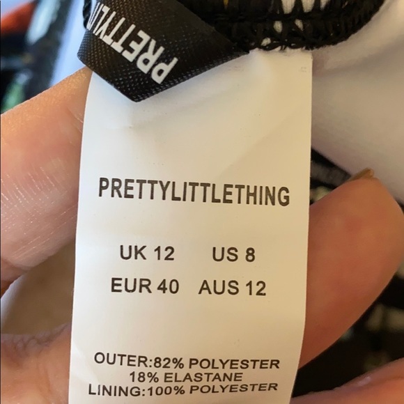 PrettyLittleThings- Tribal Print Bikini TOP ONLY - Picture 4 of 6